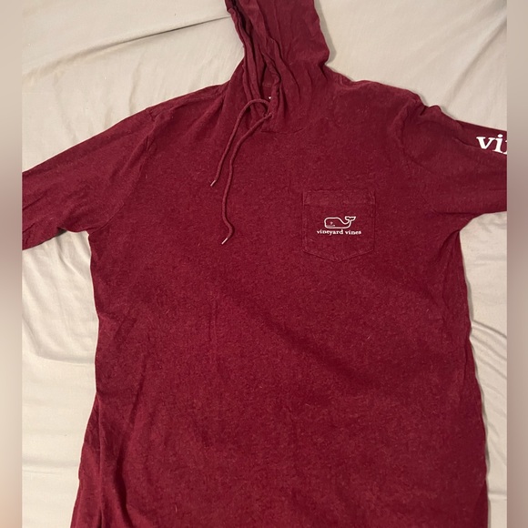Vineyard vines red pullover - Picture 1 of 3